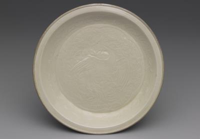 图片[2]-Plate with impressed dancing phoenix decoration in white glaze, Ding ware, Northern Song to Jin dynasty, 11th-13th century-China Archive